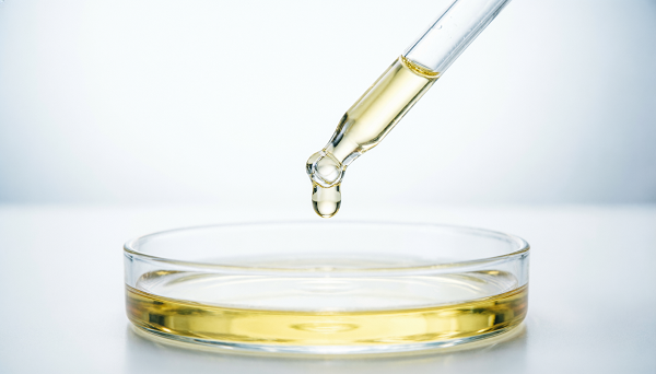 精密スキンケアにおけるアラキドン酸（ARA）：強化された皮膚バリアのための生合成の鍵